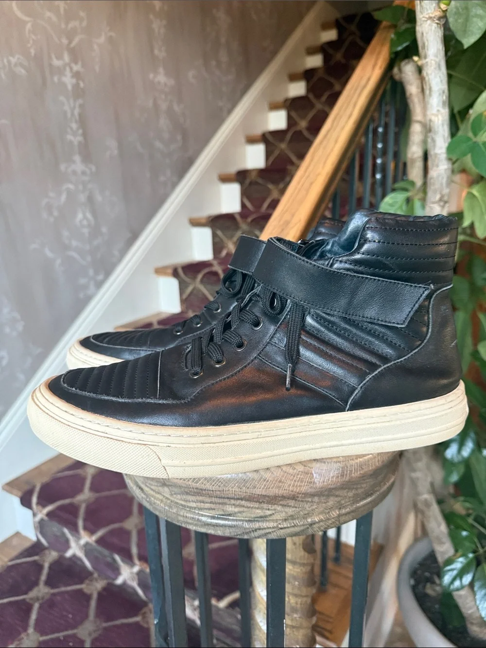 VINTAGE FOUNDRY COMPANY men’s leather high top size 11 very good condition